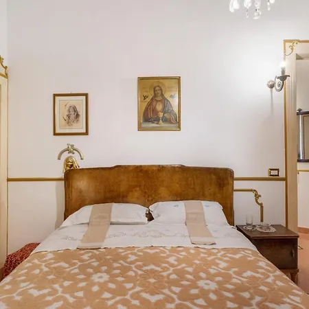 Royal فندق مبيت وإفطار ساليرنو