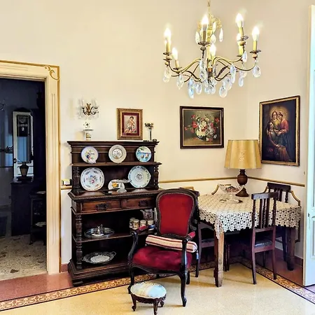 Bed and Breakfast Royal *